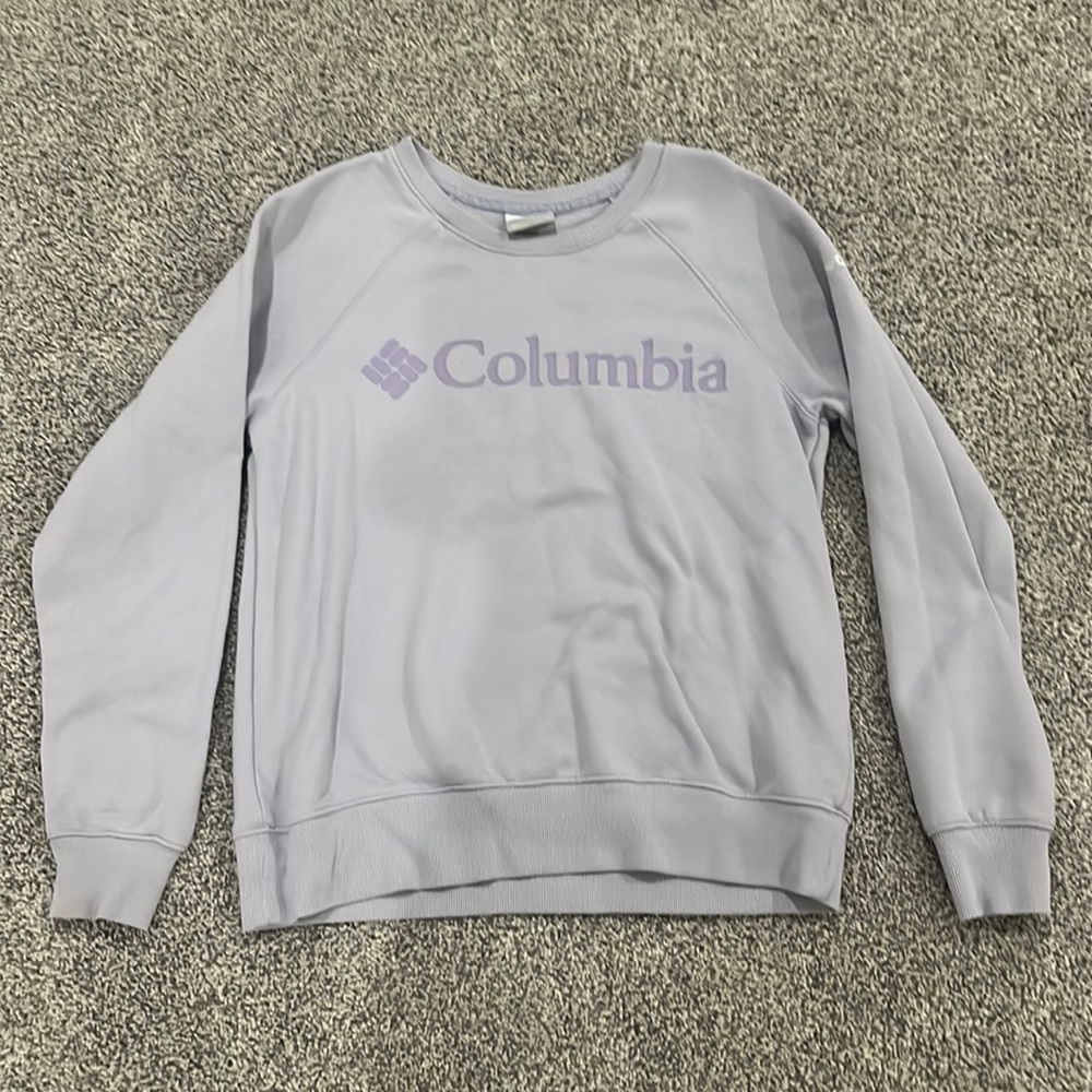 Womens light purple Columbia crewneck, size small